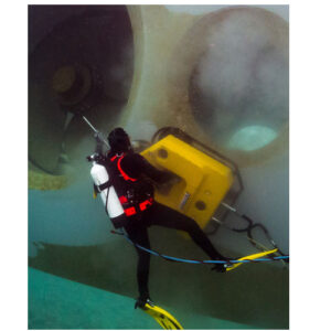 mc313-sistema-cepillos-limpieza-submarina